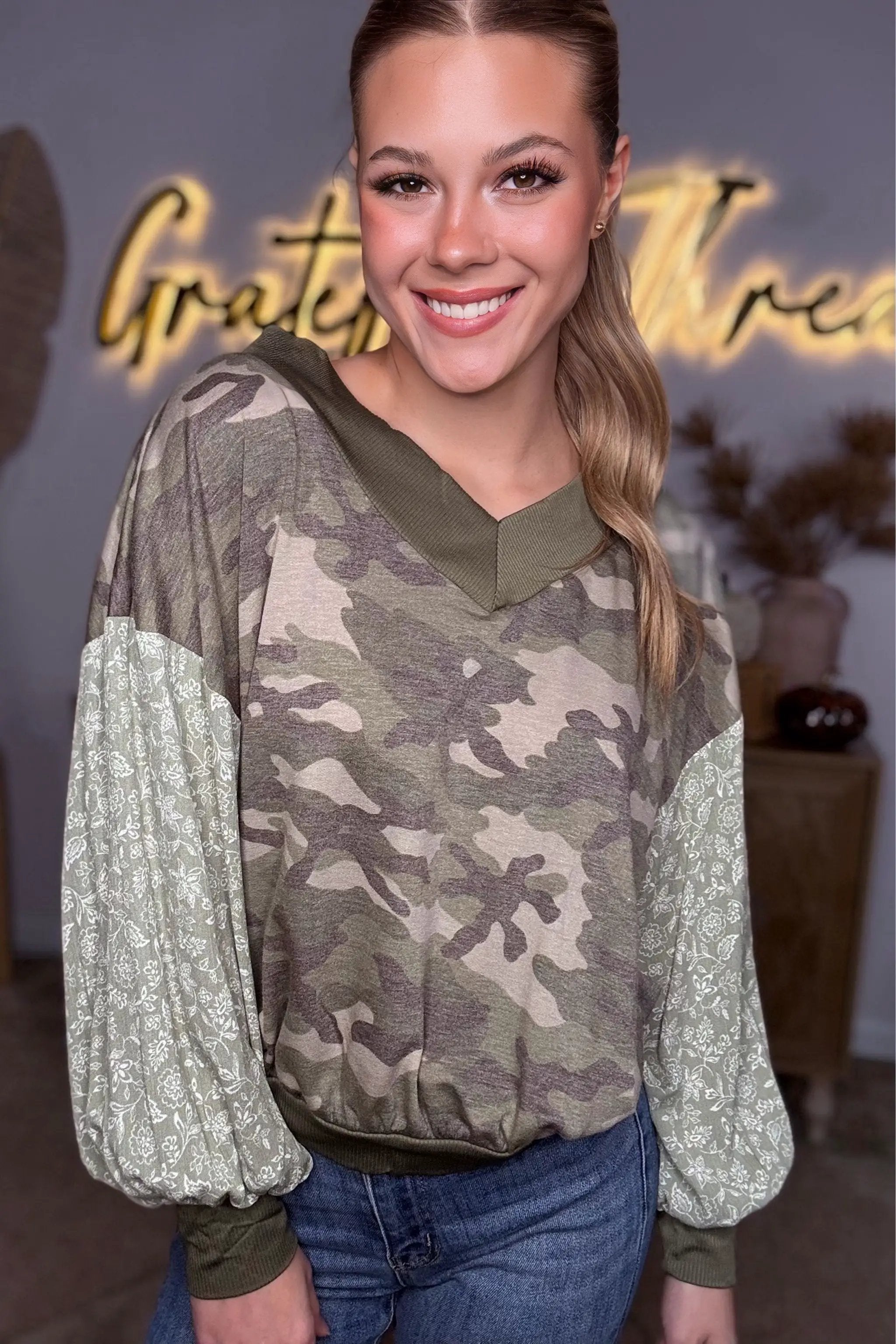 Cerule Long Sleeve Camo Floral V-Neck Blouson Top - Clothing Tops