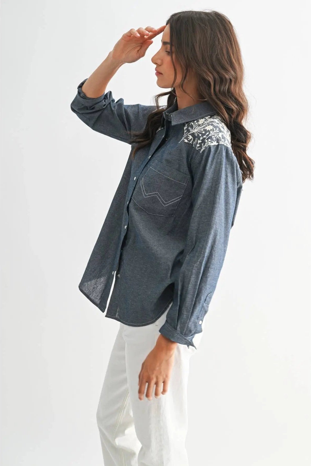 Camellia Camellia - EMBROIDERED DENIM BUTTON-UP LONG-SLEEVE SHIRT: DARK CHAMBRAY / S-M-L(3-2-1) -