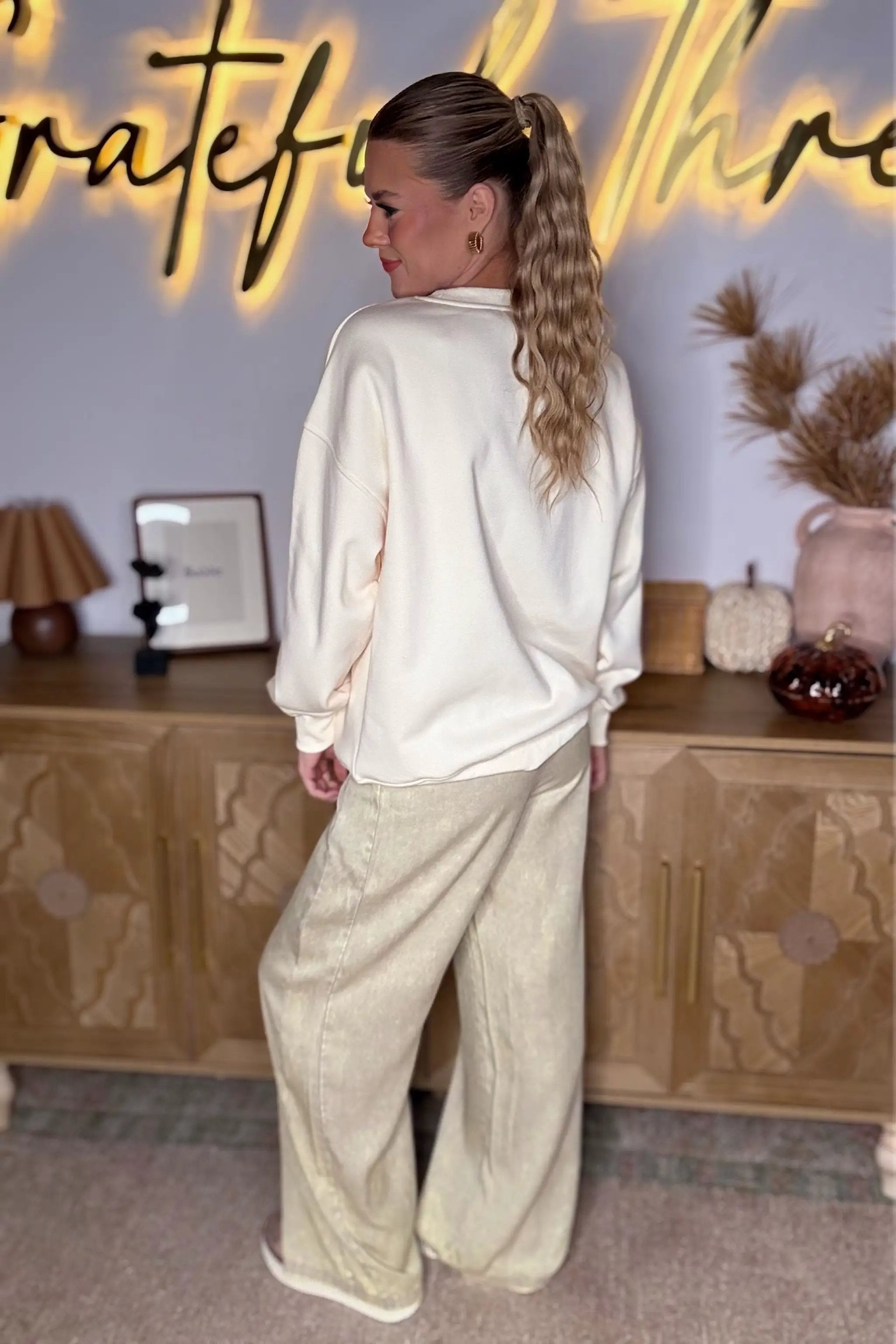 Le Lis LE LIS ‘Where My Ho's At?’ Sweatshirt - Sweatshirts