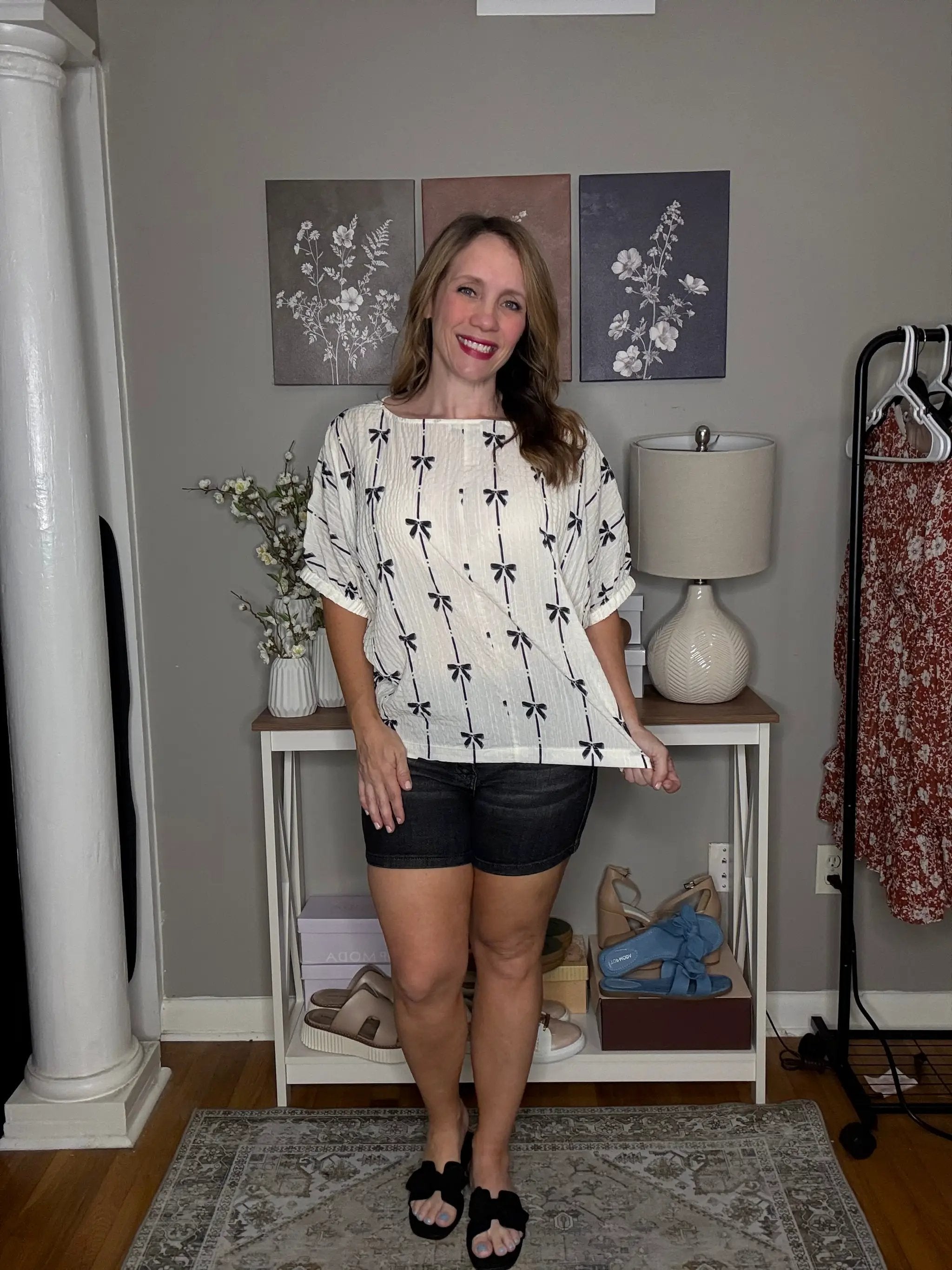 Grateful Threads Boutique Beige Bow Print Puff Short Sleeve Top - Clothing Tops Beige Bow Print Puff Short Sleeve Top
