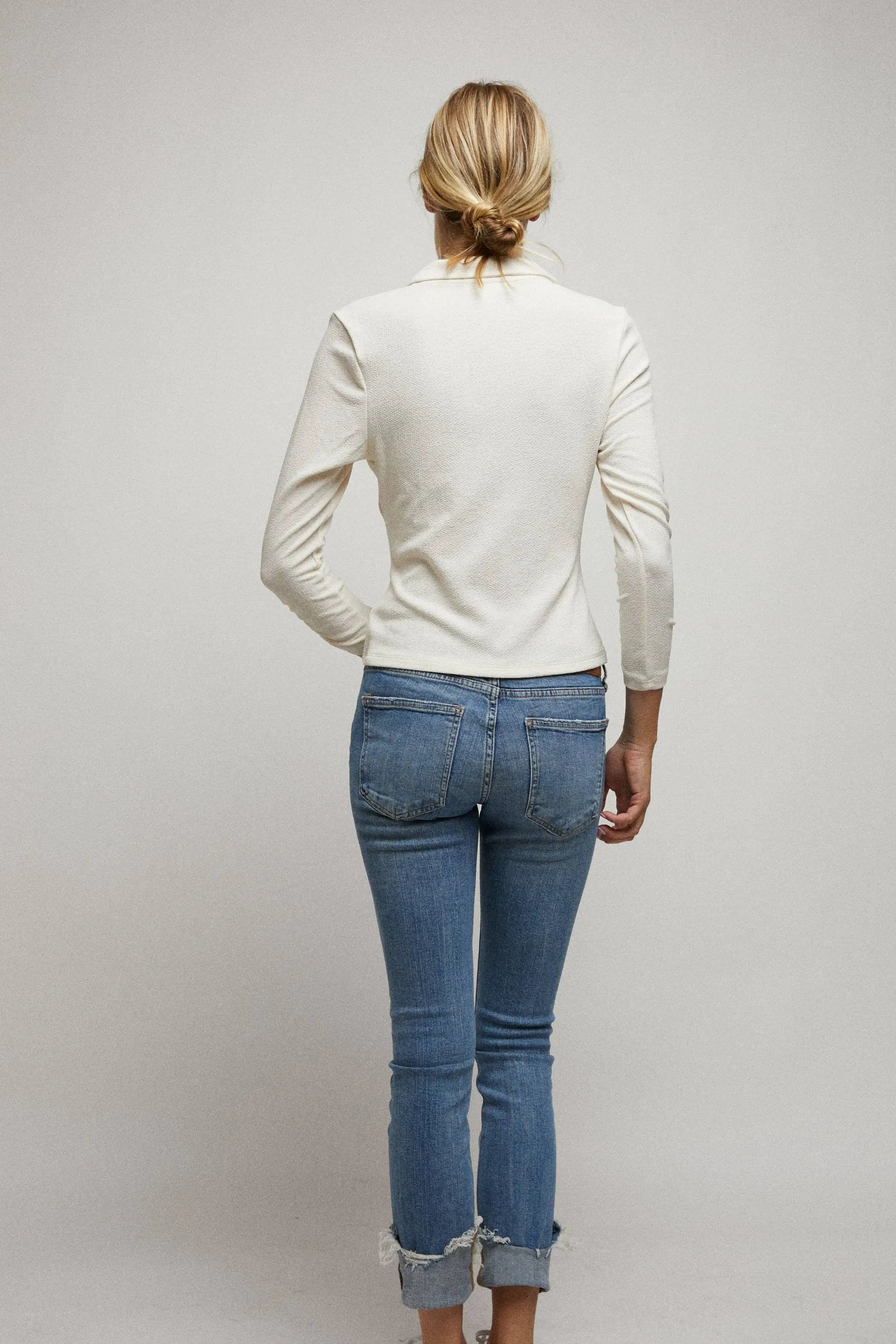 Cerule Cinched 3/4 Sleeves Pleated Front Collar V-Neck Top - Clothing Tops