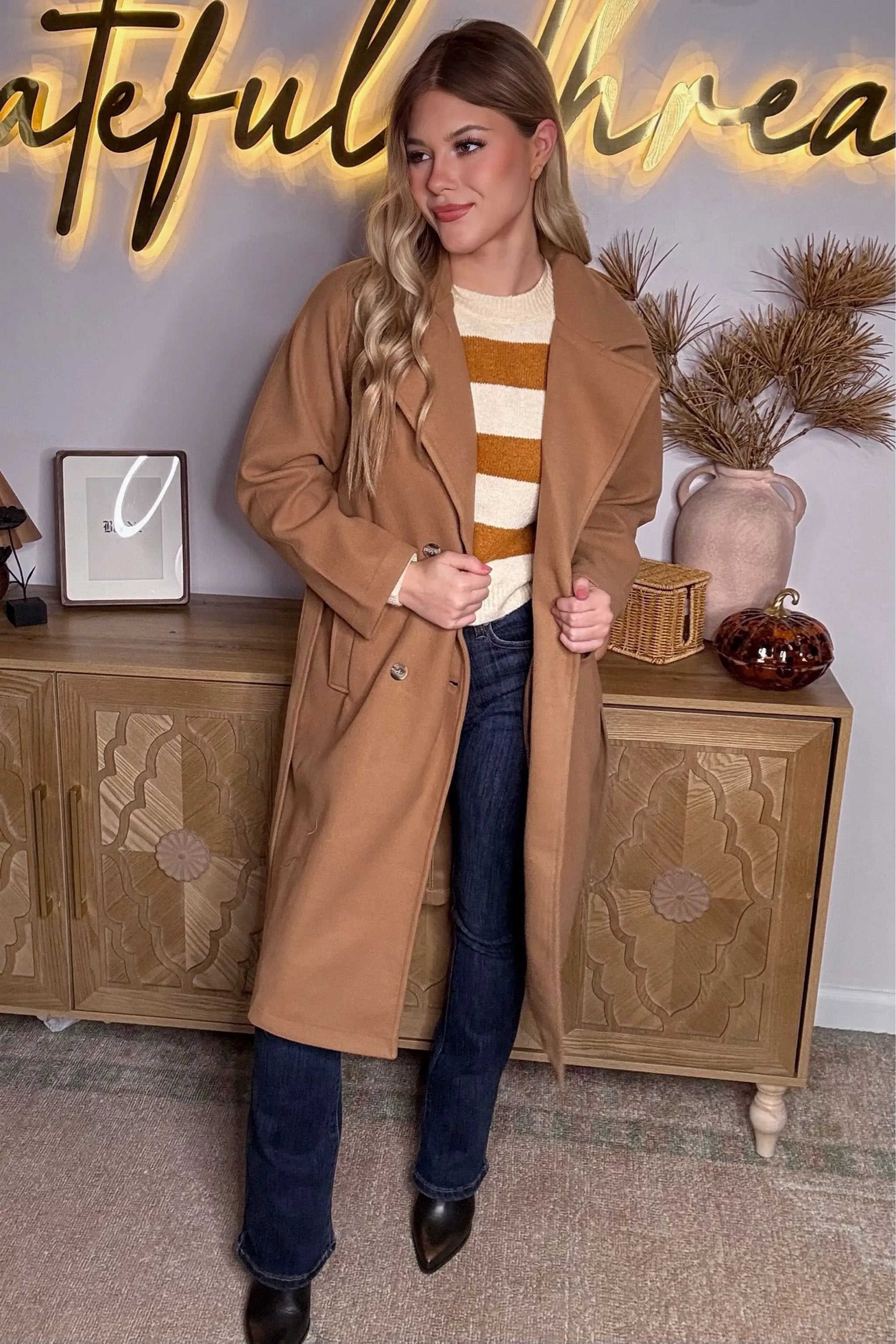Active Basic | Active USA Active Basic | Active USA - Long Sleeve Double Breasted Button Soft Felt Trench Coat in Camel - Trench Coats Long Sleeve Double Breasted Button Soft Felt Trench Coat