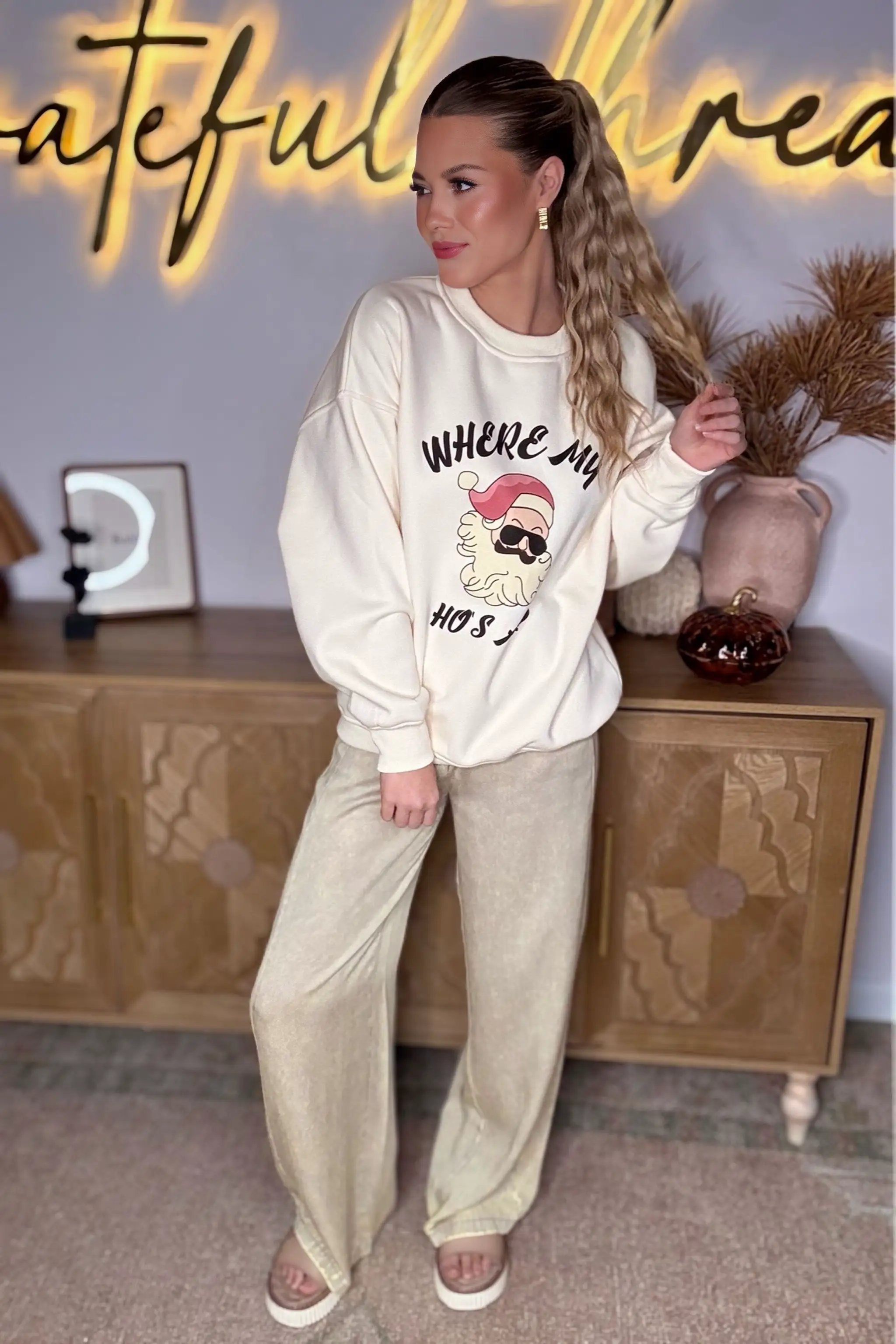 Le Lis LE LIS ‘Where My Ho's At?’ Sweatshirt - Sweatshirts