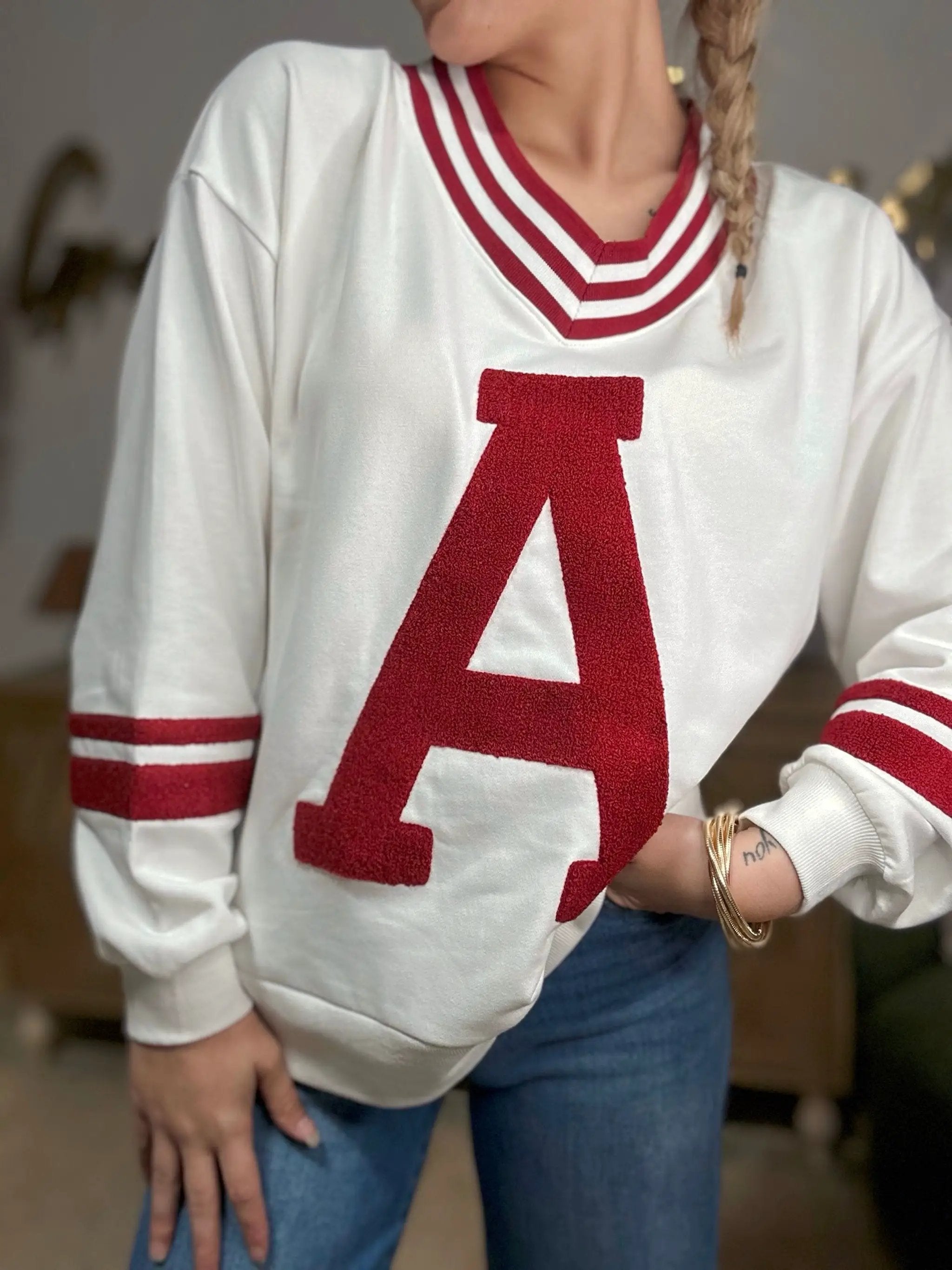 Oddi Oddi - Varsity-Inspired Pullover: White Red Combo - Sweatshirts