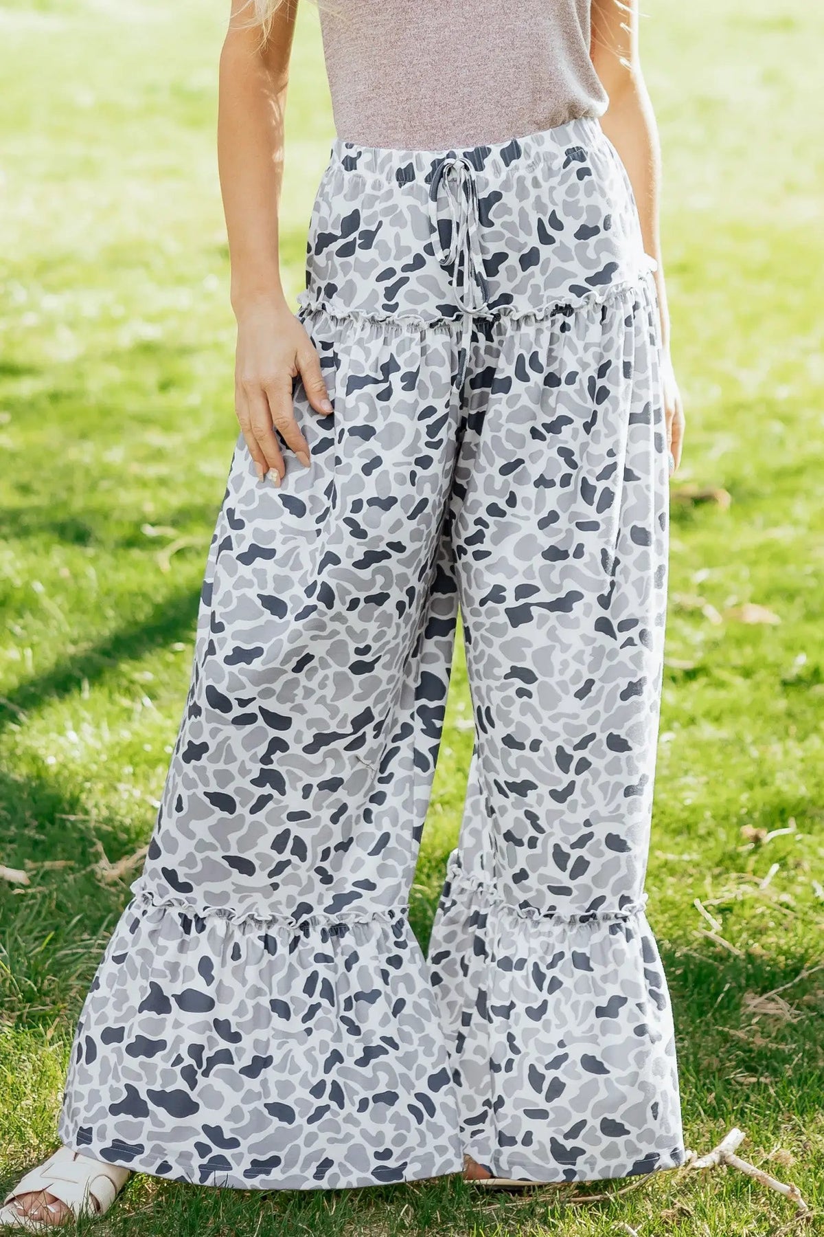 The Greer Pants - Beige — view 5