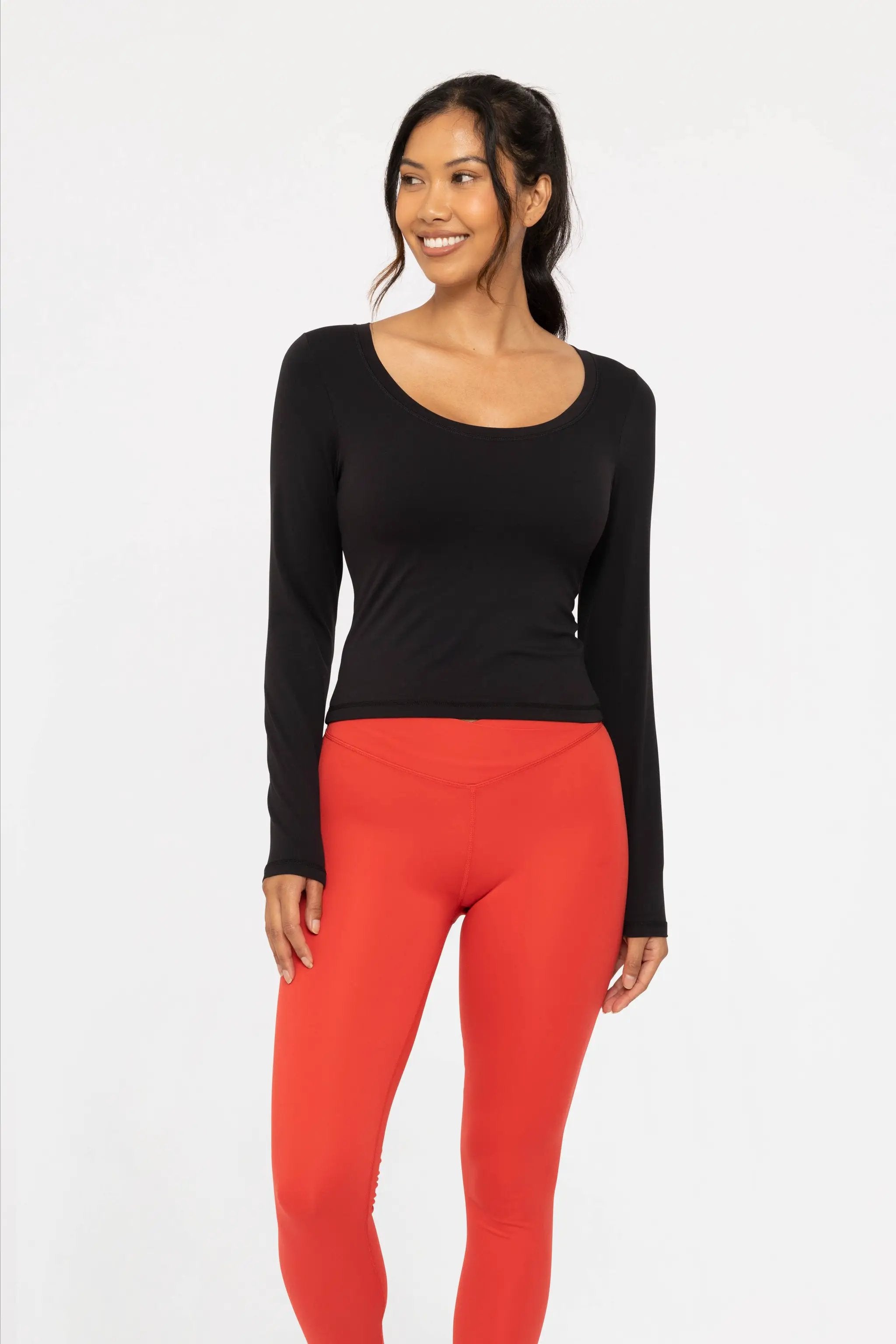 Mono B Mono B - Black Scoop Neck Active Long Sleeve Top with Built-In-Bra - Activewear Tops Mono B - GREEN - Scoop Neck Active Long Sleeve