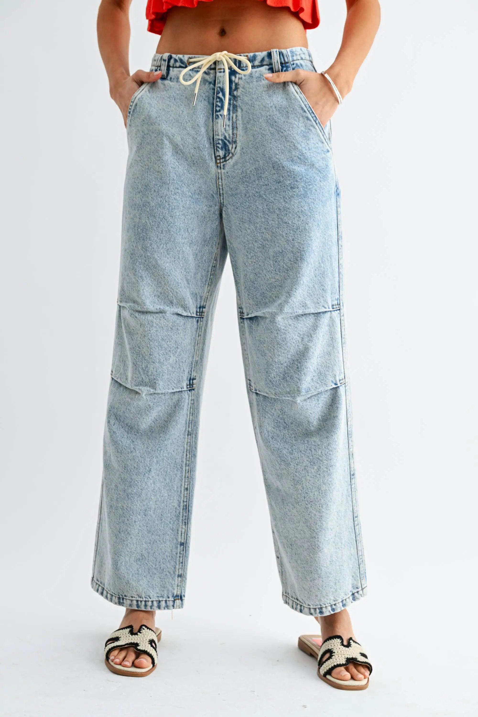 Camellia Camellia - CB10040E Relaxed Fit Wide-Leg Jeans with Drawstring: LIGHT WASHED DENIM / S-M-L (3-2-1) -